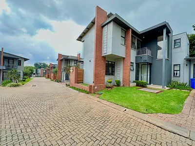 3 Bedroom House For Sale in Pretoria - 80uM.webp