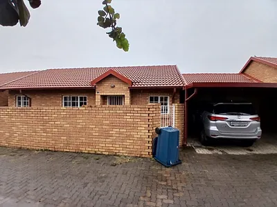 2 Bedroom Townhouse To Rent in Pretoria - FewC.webp