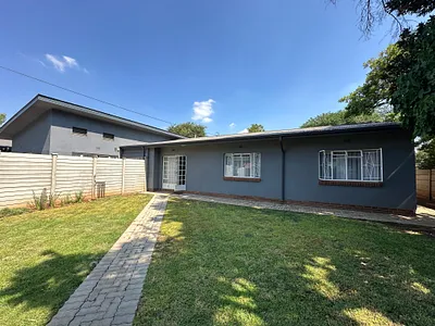 3 Bedroom House To Rent in Pretoria - img