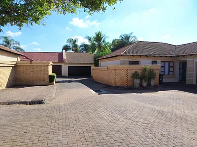 3 Bedroom Townhouse To Rent in Pretoria - img