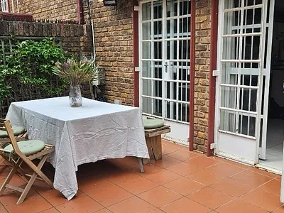 2 Bedroom Townhouse To Rent in Pretoria - QemP.webp