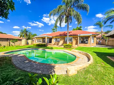 5 Bedroom House For Sale in Akasia - Jtsf.webp