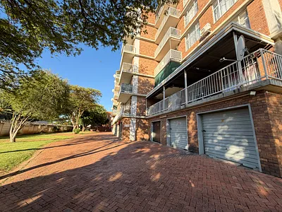 3 Bedroom Apartment For Sale in Pretoria - RhGh.webp