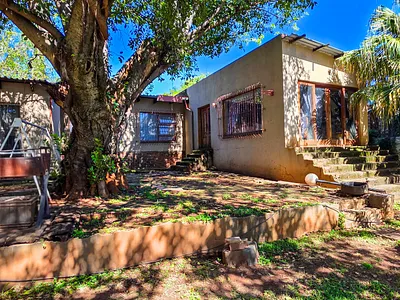6 Bedroom House For Sale in Pretoria - 7Ia5.webp