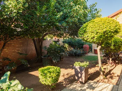 2 Bedroom Townhouse For Sale in Pretoria - aLAn.webp