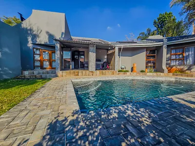 4 Bedroom House For Sale in Akasia - img