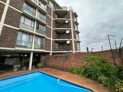 2 Bedroom Apartment For Sale in Pretoria - img