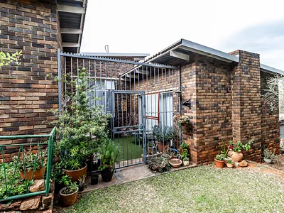 3 Bedroom House For Sale in Pretoria - CxtM.webp