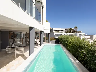 4 Bedroom House For Sale in Cape Town - 6oS3.webp