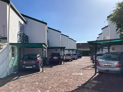 3 Bedroom Townhouse For Sale in Muizenberg, Cape Town - img