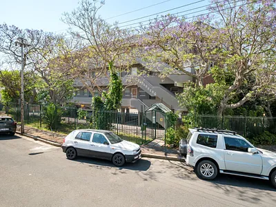 0.5 Bedroom Apartment For Sale in Cape Town - img