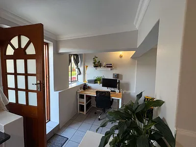 1 Bedroom Apartment To Rent in Cape Town - ZEn4.webp