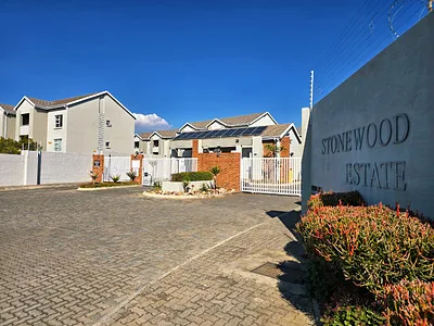 2 Bedroom Apartment For Sale in Midrand - Irhy.webp