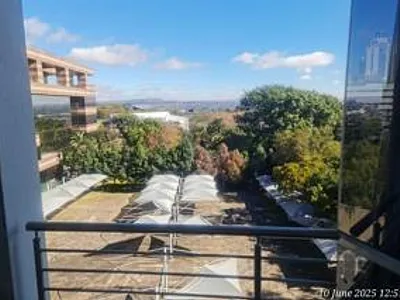 1 Bedroom Apartment To Rent in Sandton - aWEZ.webp
