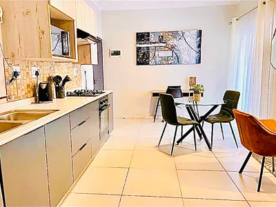 1 Bedroom Apartment For Sale in Midrand - DDGb.webp