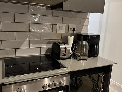 1 Bedroom Apartment To Rent in Sandton - 4USx.webp
