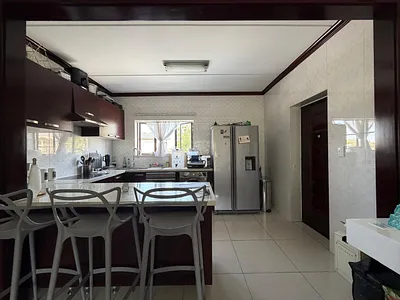 2 Bedroom Apartment For Sale in Midrand - imLa.webp