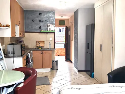 0.5 Bedroom Apartment For Sale in Midrand - 4Xrf.webp