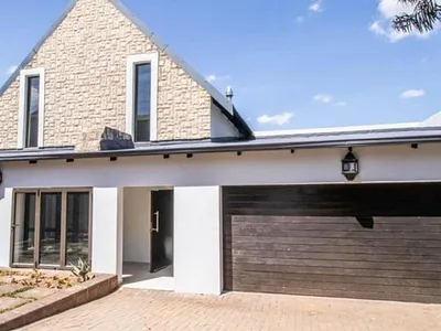 3 Bedroom House For Sale in Midrand - 1SQs.webp