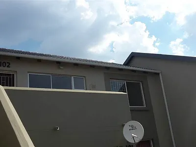 2 Bedroom Apartment For Sale in Midrand - R8L9.webp