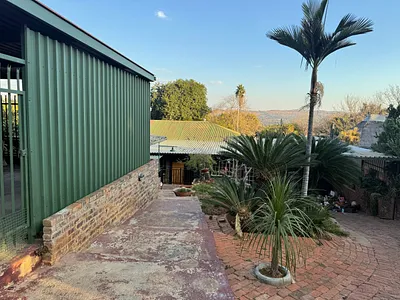 3 Bedroom House For Sale in Pretoria - f6sJ.webp