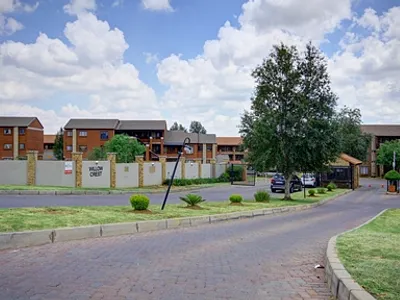 2 Bedroom Apartment To Rent in Midrand - f4KE.webp