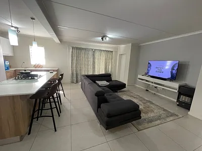 3 Bedroom Apartment To Rent in Edenvale - img