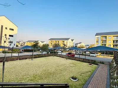 2 Bedroom Apartment For Sale in Sandton - N9zl.webp