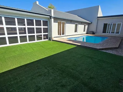 4 Bedroom House For Sale in Centurion - z7k6.webp
