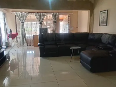 4 Bedroom House To Rent in Kempton Park - kiPE.webp