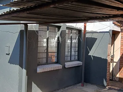 2 Bedroom House To Rent in Midrand - BPtq.webp