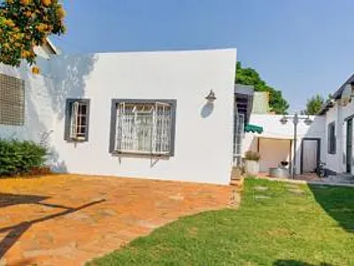 1 Bedroom House To Rent in Johannesburg - UQNj.webp