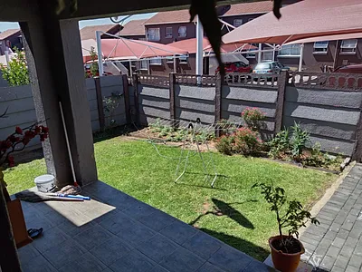 2 Bedroom Apartment For Sale in Midrand - 8nt2.webp