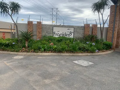 3 Bedroom Apartment For Sale in Midrand - i5ei.webp