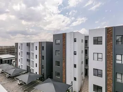 1 Bedroom Apartment For Sale in Midrand - hJka.webp