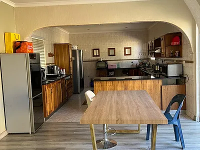 4 Bedroom Apartment To Rent in Kempton Park - NqcD.webp