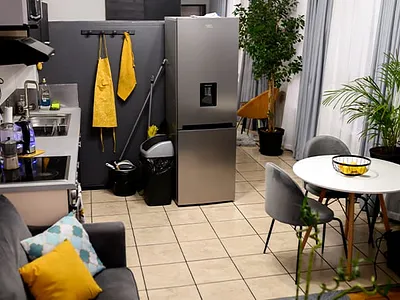0.5 Bedroom Apartment To Rent in Johannesburg - a1T9.webp