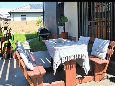 4 Bedroom Townhouse For Sale in Lion Pride Lifestyle Estate, Randburg - img