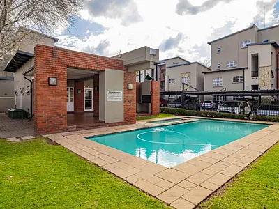 2 Bedroom Townhouse To Rent in Sandton - X9dN.webp
