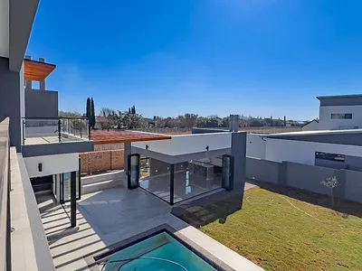 5 Bedroom House For Sale in Centurion - 649x.webp