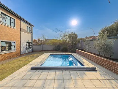 3 Bedroom House For Sale in Midstream Hill Estate, Centurion - img