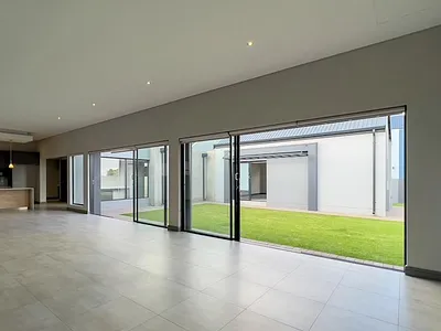 4 Bedroom House To Rent in Centurion - img