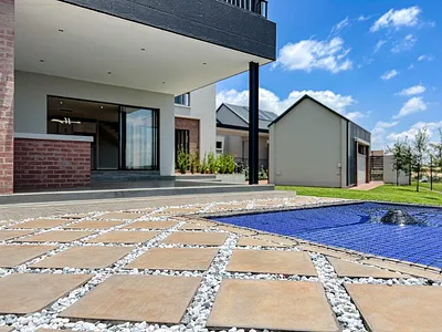 4 Bedroom House For Sale in Centurion - SlUN.webp