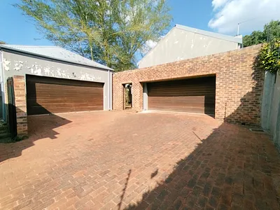 9 Bedroom House For Sale in Pretoria - daw6.webp