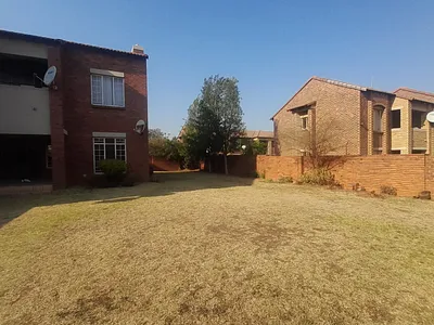 2 Bedroom Apartment To Rent in Pretoria - mDvf.webp