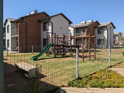 3 Bedroom Townhouse To Rent in Pretoria - SJfG.webp