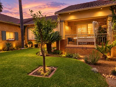 2 Bedroom Townhouse For Sale in Pretoria - jPge.webp