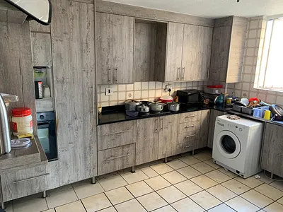 3 Bedroom Apartment For Sale in Pretoria - oQ0b.webp