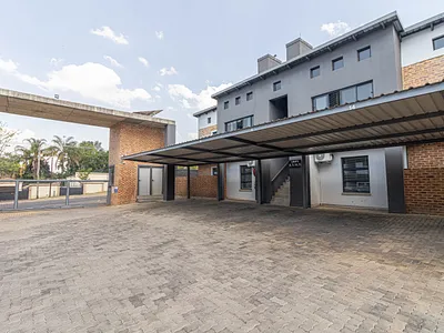 2 Bedroom Townhouse To Rent in Pretoria - gGqD.webp