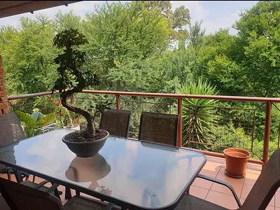 4 Bedroom House For Sale in Pretoria - hflH.webp